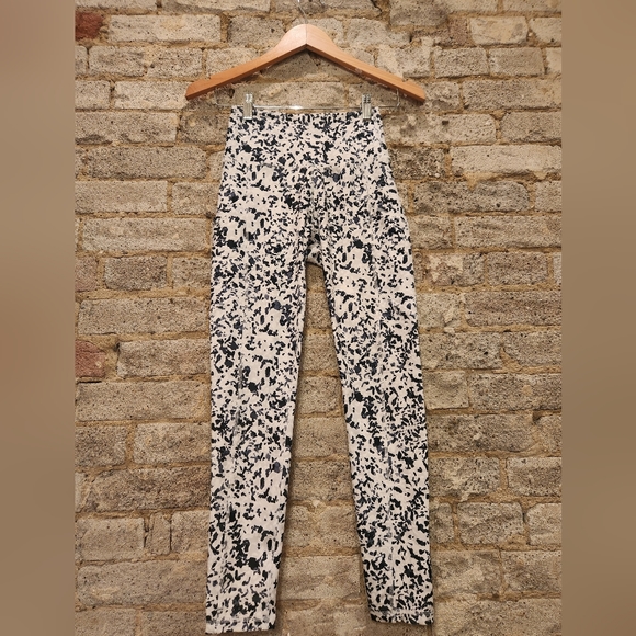 Marika workout leggings - Picture 1 of 5